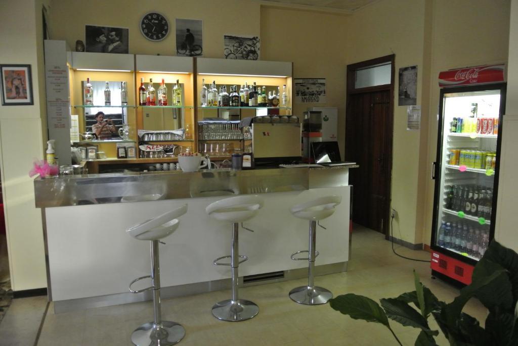 Hotel Zaghini Римини Екстериор снимка