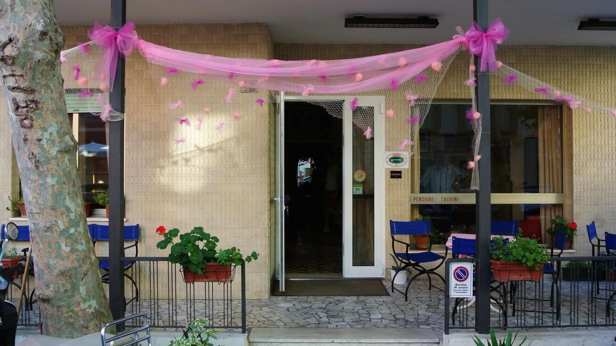 Hotel Zaghini Римини Екстериор снимка