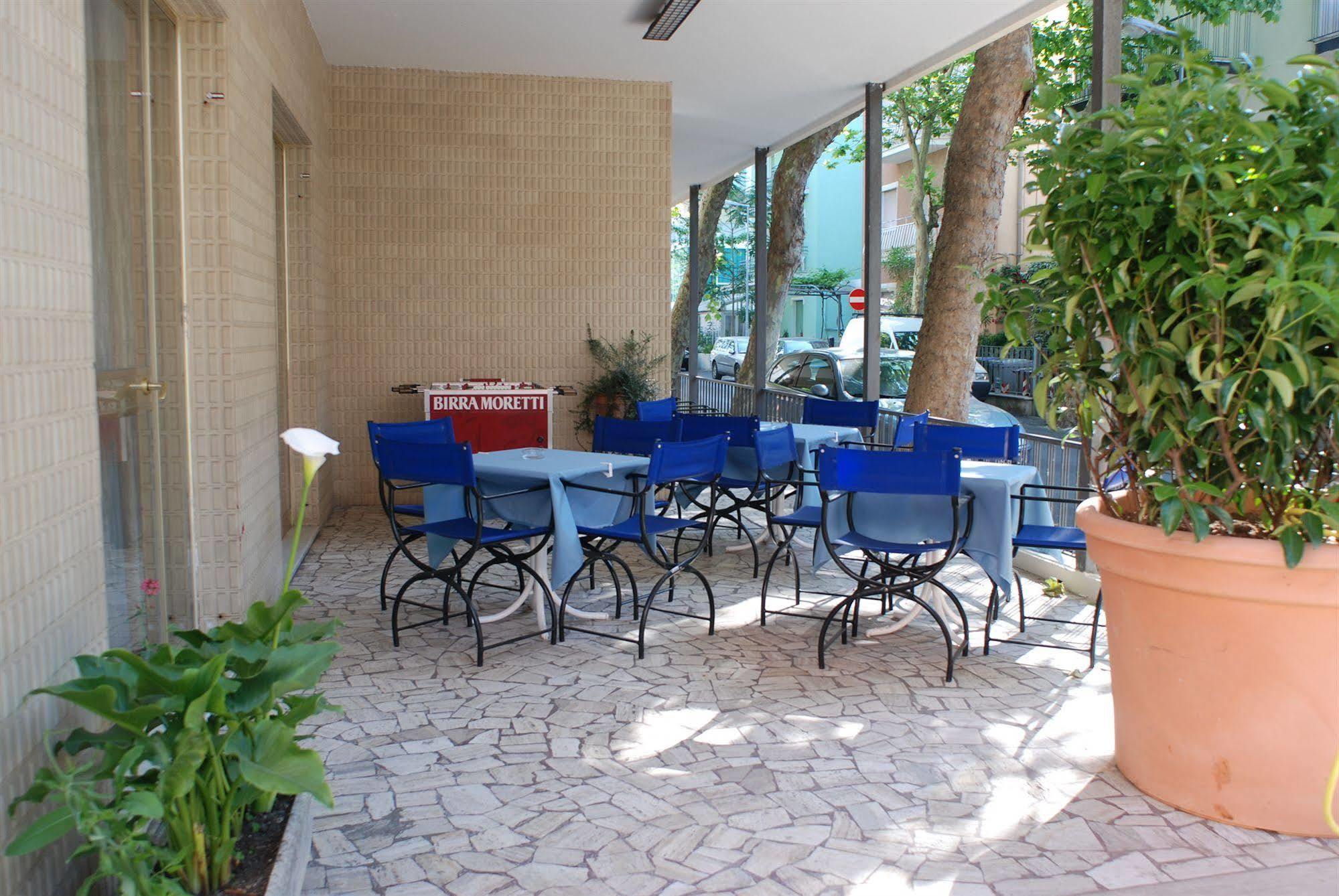 Hotel Zaghini Римини Екстериор снимка